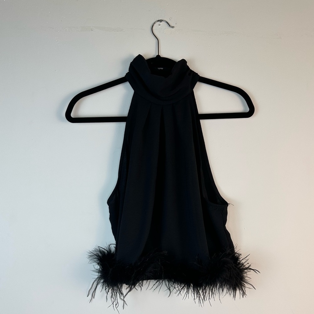 FEATHER TOP